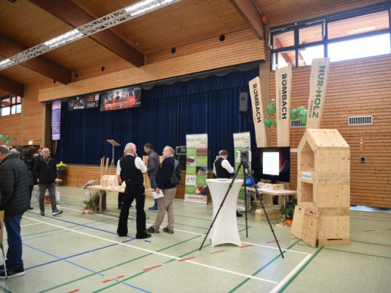 Leistungsschau in Oberharmersbach - Firma Rombach ist mit einem Stand vertreten